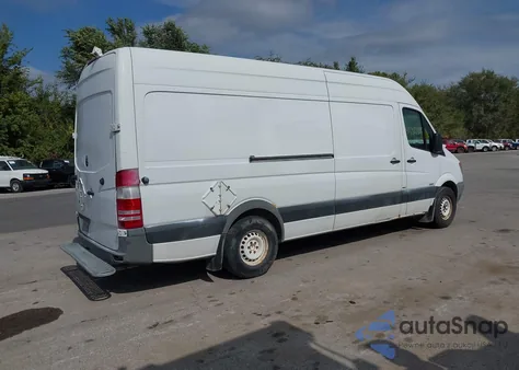 2011 Mercedes-Benz Sprinter 2500 High Roof from USA, damaged, VIN WD3PE8CB3B5605335